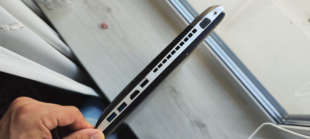 Продам Asus NV56