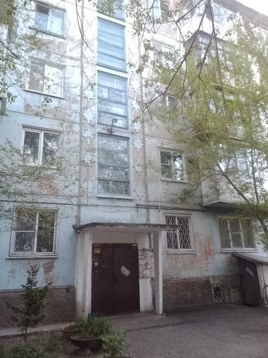 Продам 2к Новаторов 8