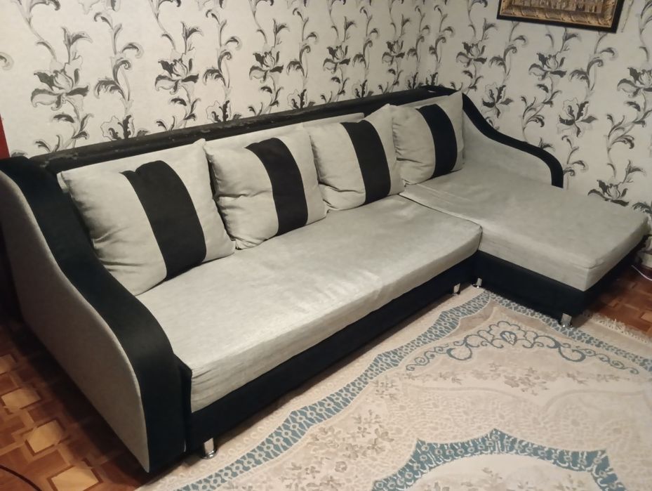 Диван угловой для зала/гостиной