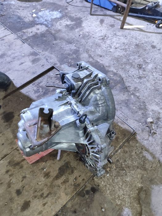 Продам кпп ваз подходит на 2114.09