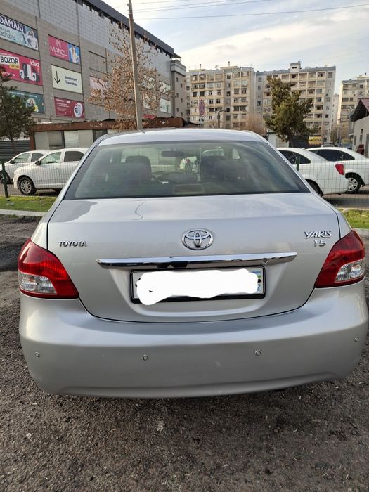 Продам Toyota Yaris 1.5 м/т