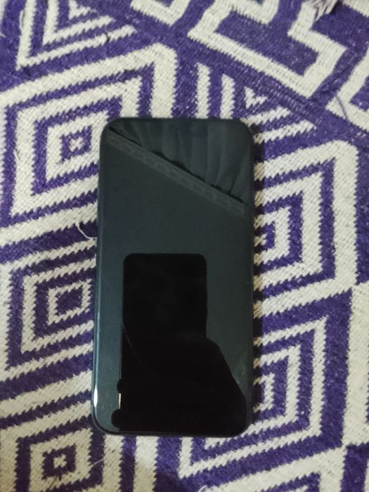 Продам iPhone 11 в блоке