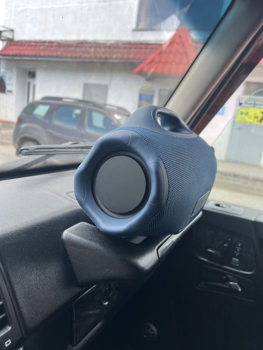 Блютуз Колонка играет отлично