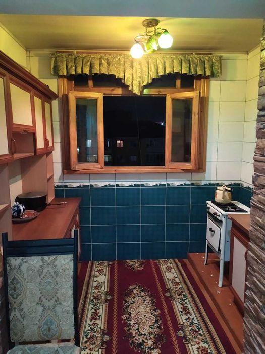 Ижарага уй 1-микр конечка бозорчаси олдида Фуркат больница рупараси