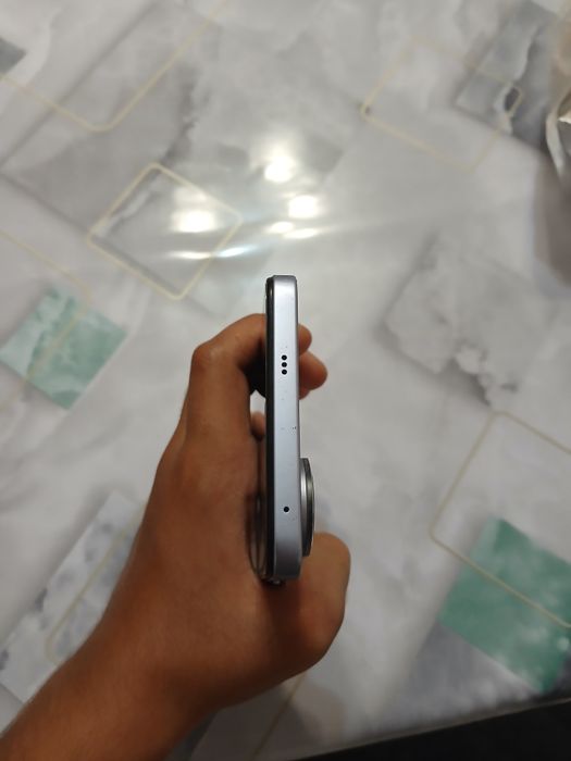 Обменяю телефон Vivo V60 Lite