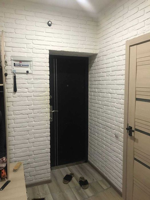 Себзар ТЦ Ривера 1(2)-комн 4/4 43 м² кирпич ремонт меб/тех