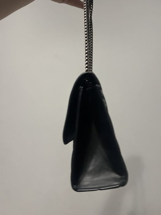 Дамска черна чанта