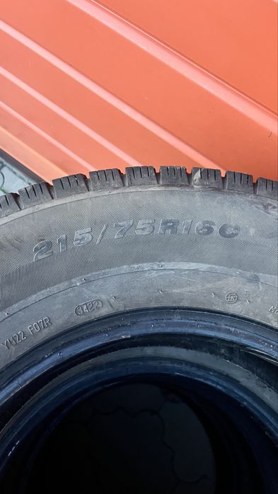 Продам балоны на газель