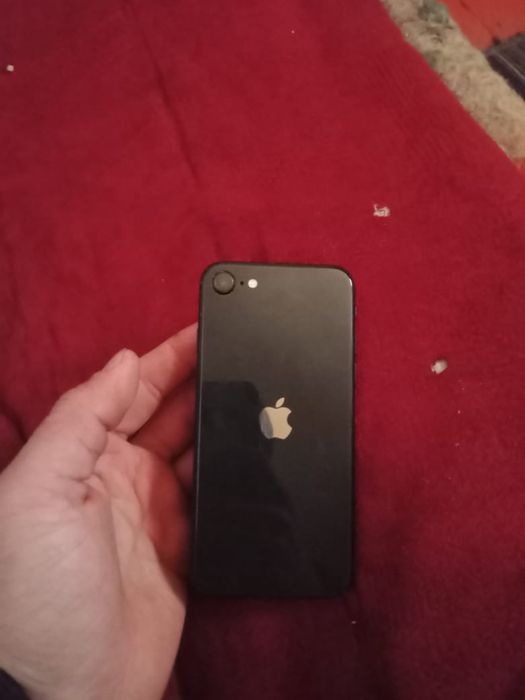 айфон SE сатылады