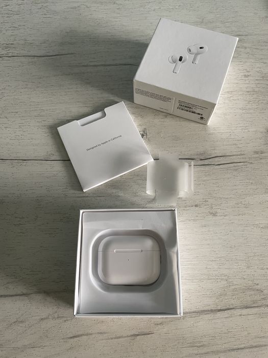 Apple AirPods Pro 2nd generation [оригинални]