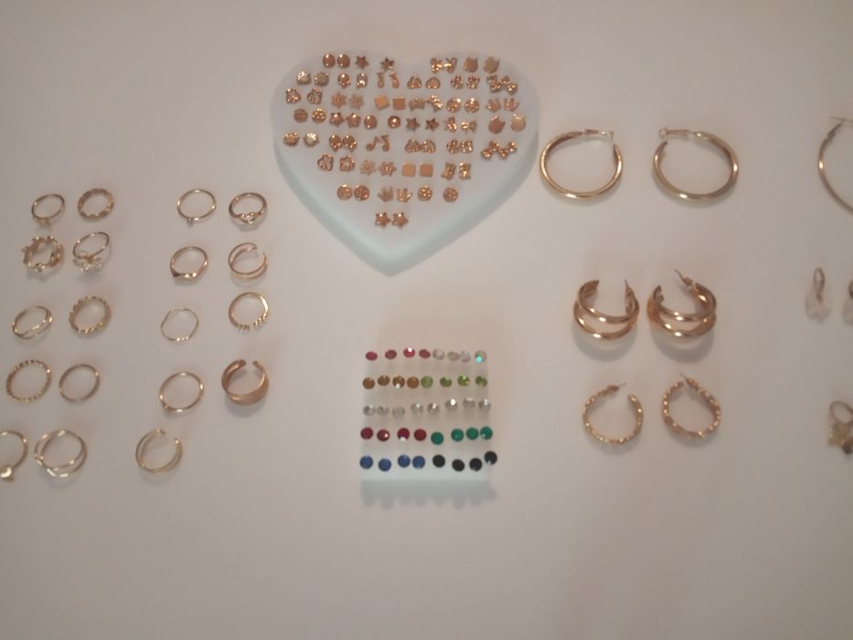 Разпродажба на бижута от медицинска стомана обеци пръстени