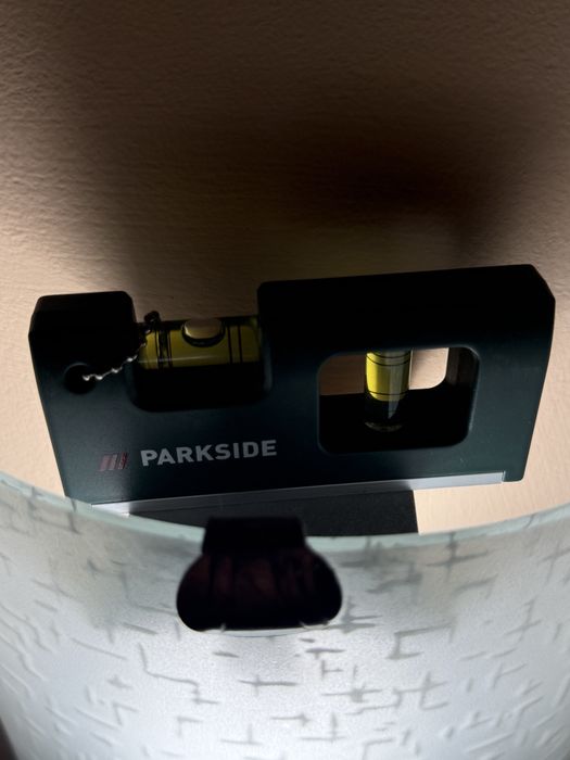 Нивелир, ключодържател Parkside