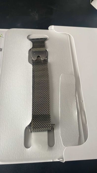 Apple Watch Ultra 2- 49mm Natural Titanium