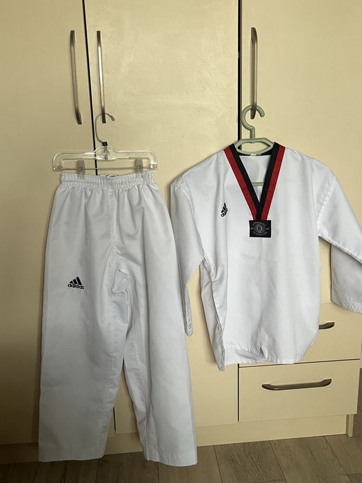 форма для тхэквандо 140 размер с поясом