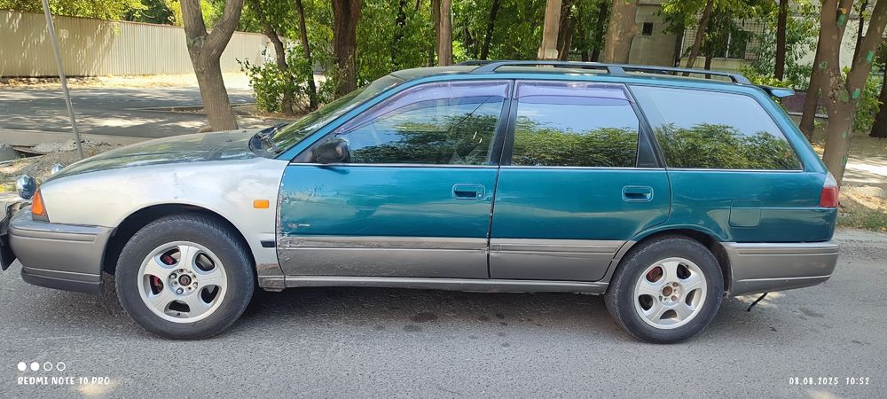 Nissan Avenir 1995
