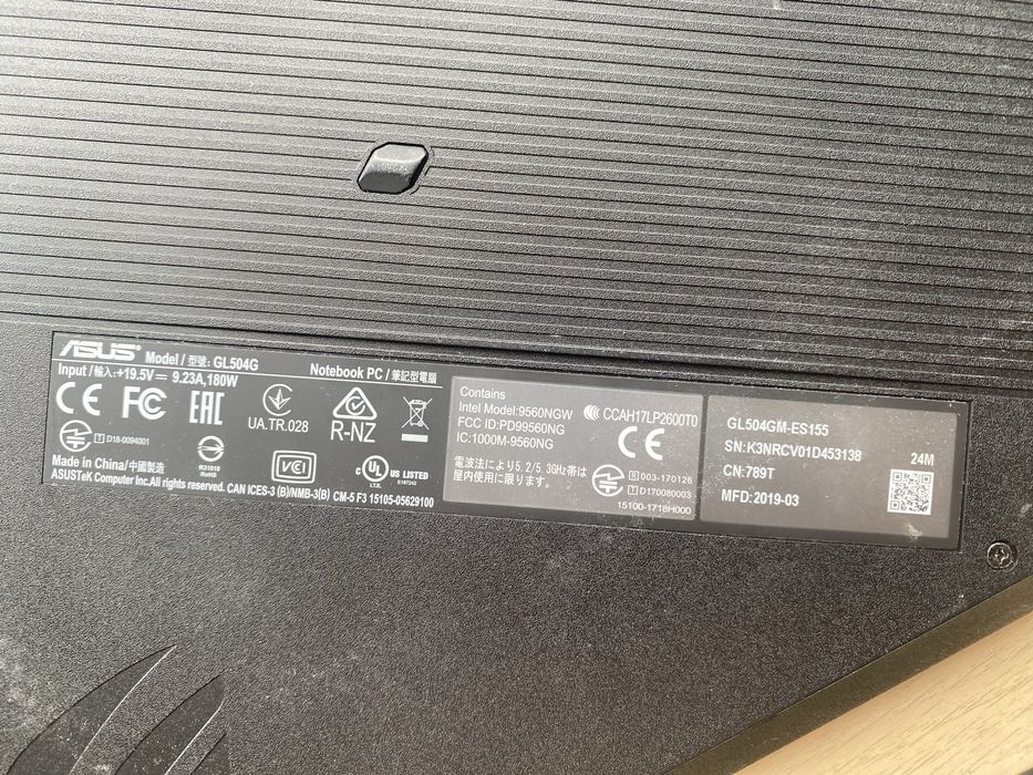 Лаптоп asus rog strix scar ii