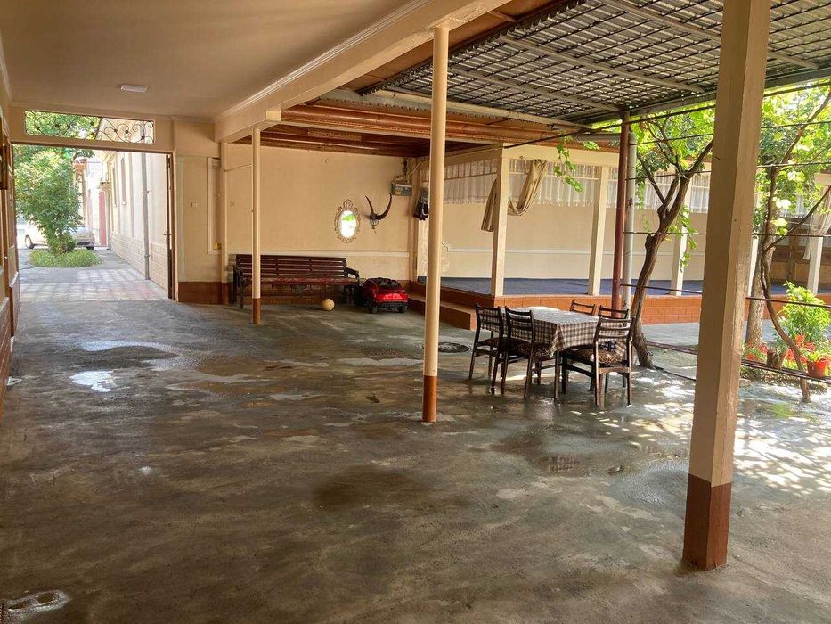 Yashash uchun tayuor 5.7 sotuk honadon sotiladi  Toshkent sh. Uchtepa