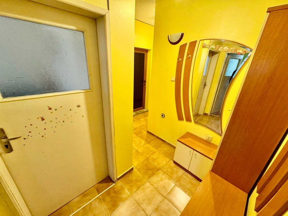 Продава се Двустаен апартамент в Русе, Център - 79 кв.м за 1456 €/кв.м - Снимка #12