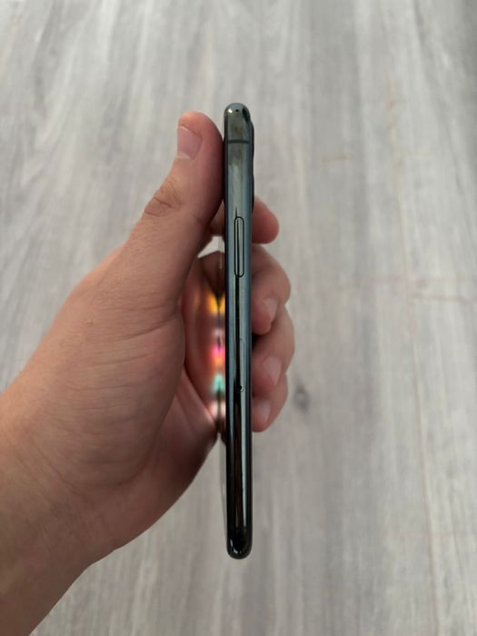 iPhone 11 Pro оригинал, всё работает