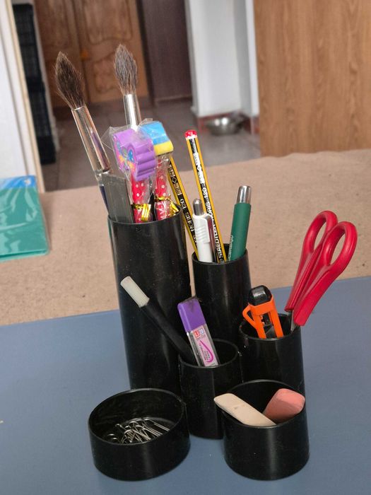 Ocazie ! Trei bucati suporturi pt. accesorii de birou "junior butler" WEDO. Germania