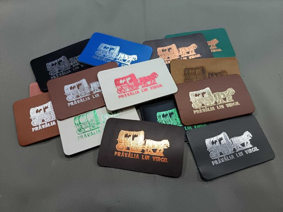 Etichete personalizate din piele reciclata si naturala