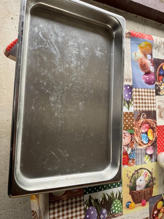 Vând Tăvi din inox