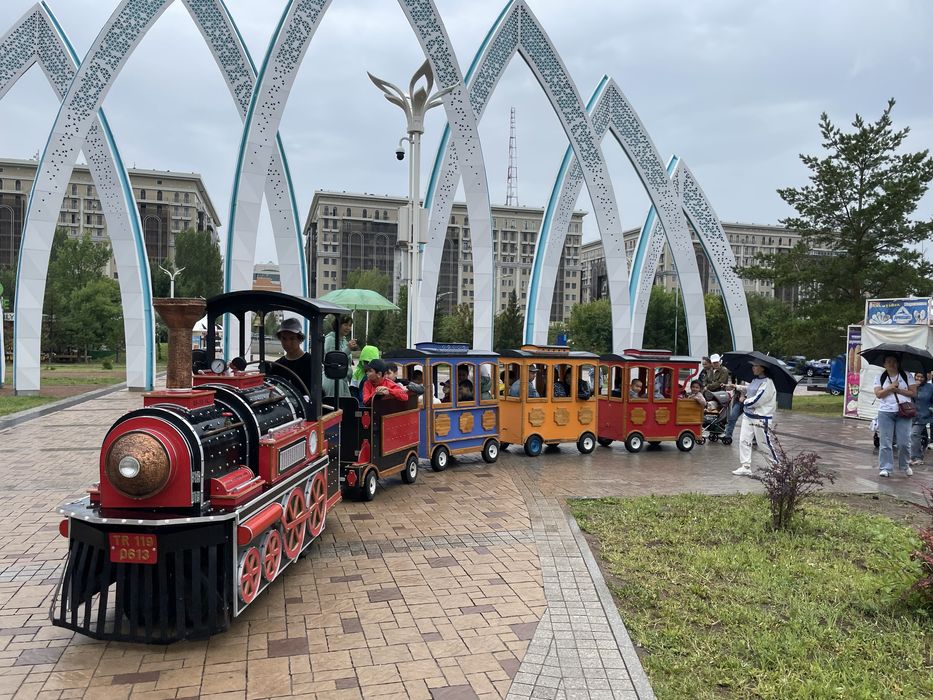 Детский паровозик электрический