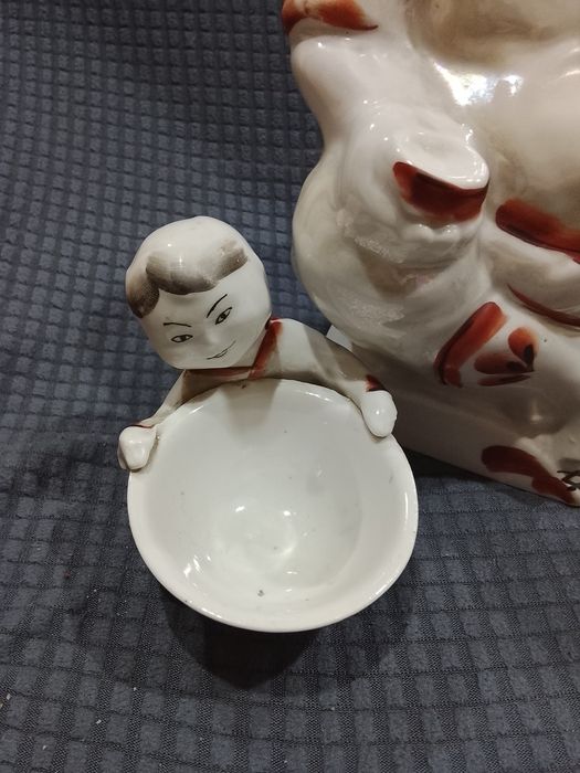 Статуэтки фарфоровые