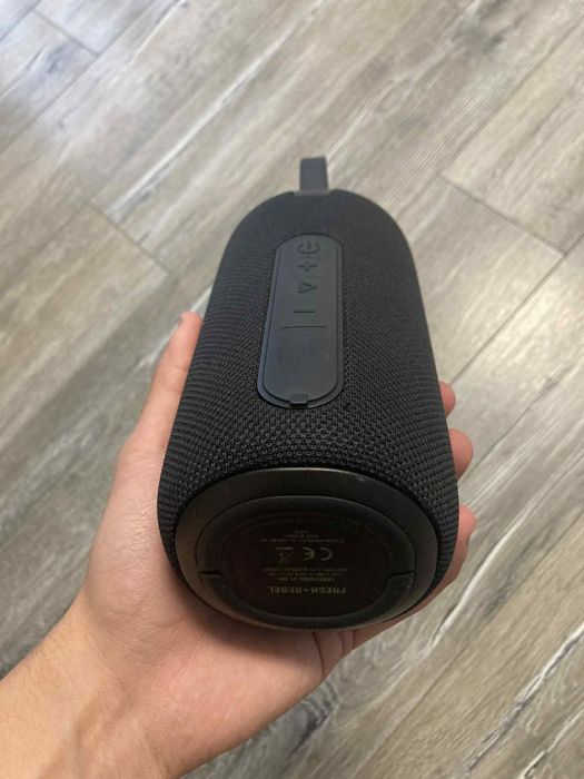 Vând boxa Fresh Rebel nefolosita