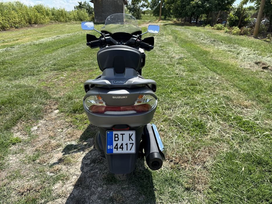 Suzuki Burgman 400  abs 2015г.