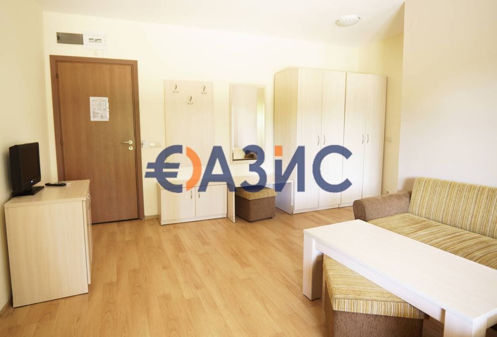 Продава се Едностаен апартамент в Созопол - 54 кв.м за 1110 €/кв.м - Снимка #4