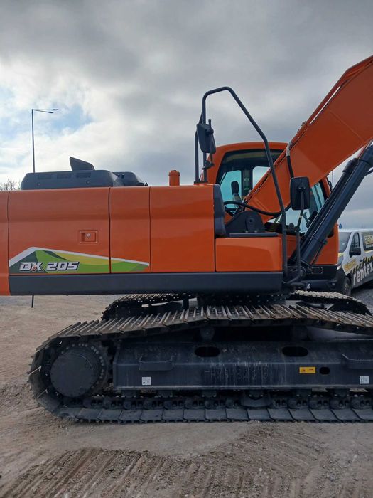 Багер Develon DX 205
