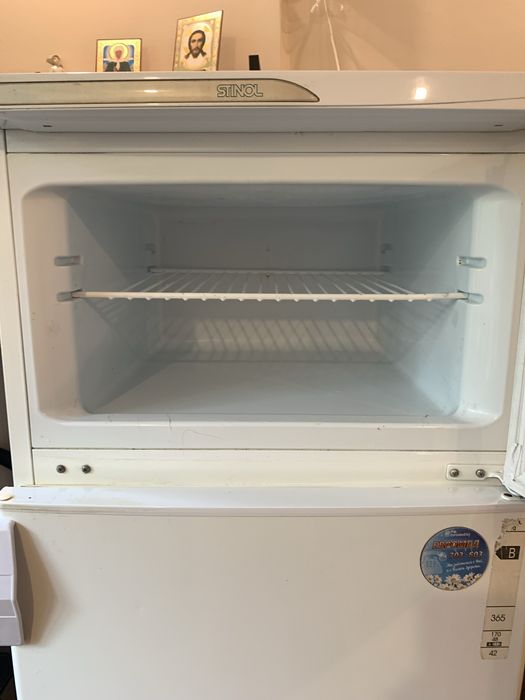 Продам холодильник стинол на запчасти