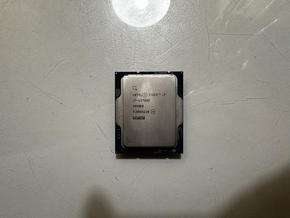 Intel core i7-13700k