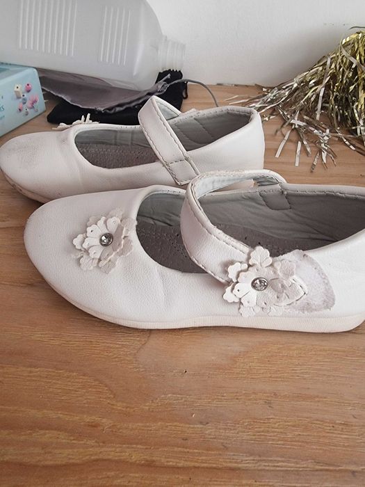 Нови детски обувки + 1 чифт подарък