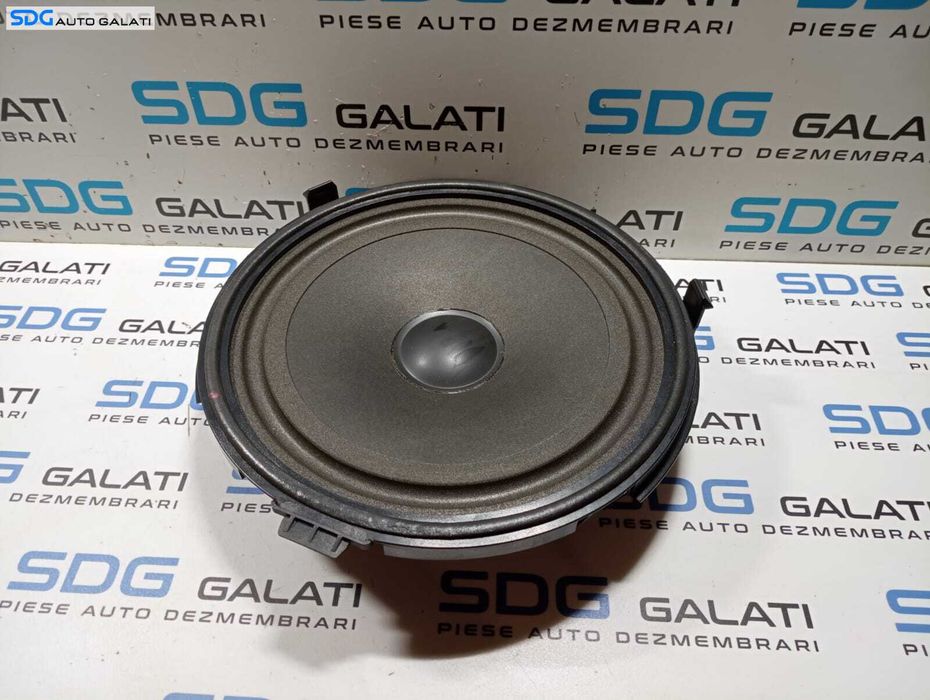 Boxa Difuzor Usa Portiera Mercedes Clasa C Class W203 C200 C220 2000 - 2007 Cod A2038200802 [M4504]