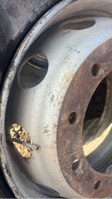 Продам шины 315/70/22.5