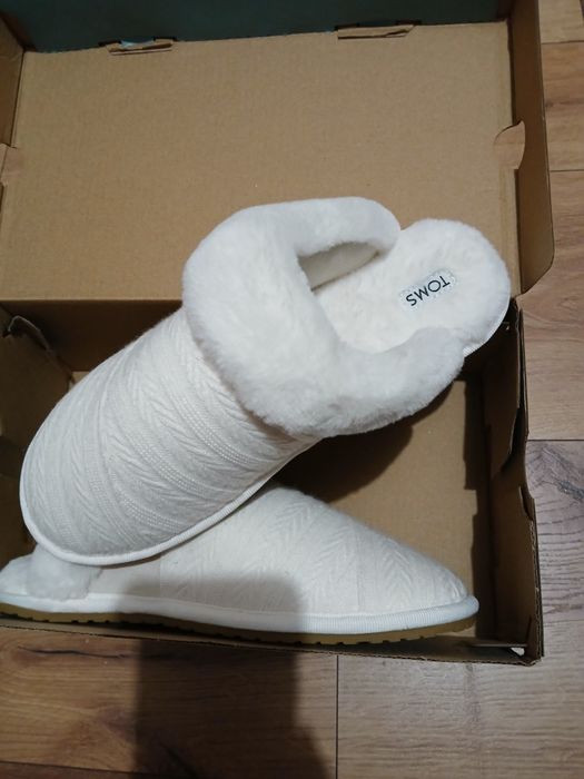 TOM'S чехли 36 номер нови