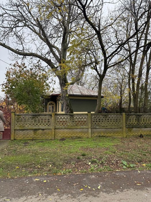 Casa Locuibilă De Vânzare