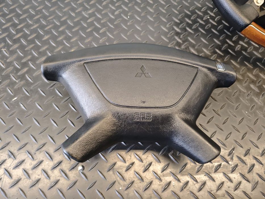 Продам Руль Nardi Mitsubishi Diamante