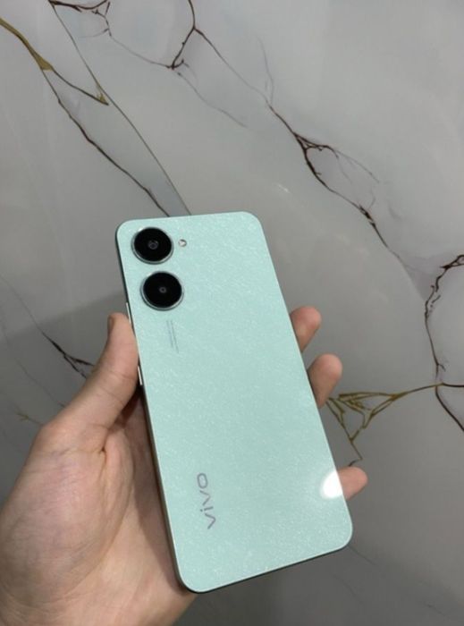 Продам телефон Vivo Y03