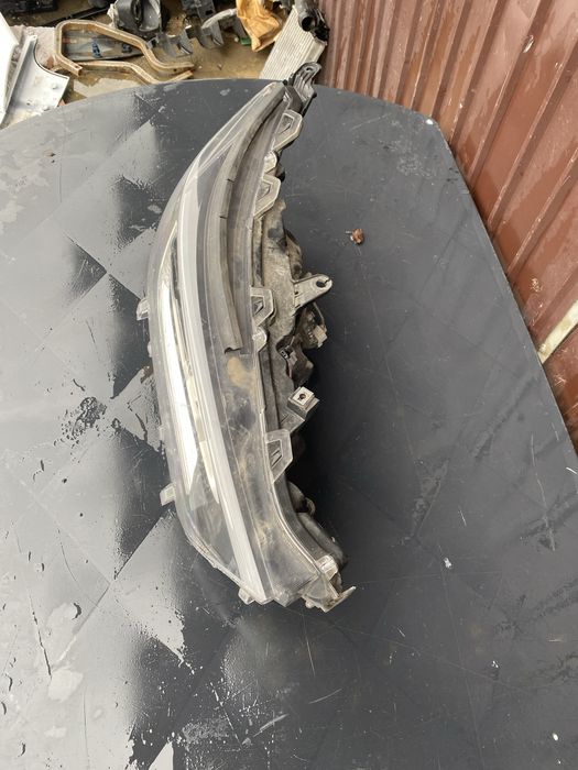 Far dreapta cu lupa full led toyota rav 4 2019-2021
