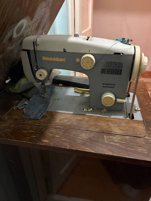 Tikuv mashinasi srochna sotiladi