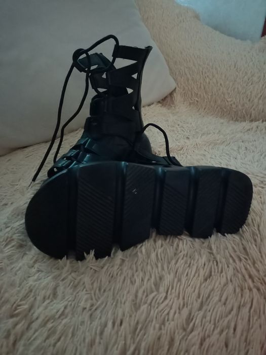 Продадим летняя обувь