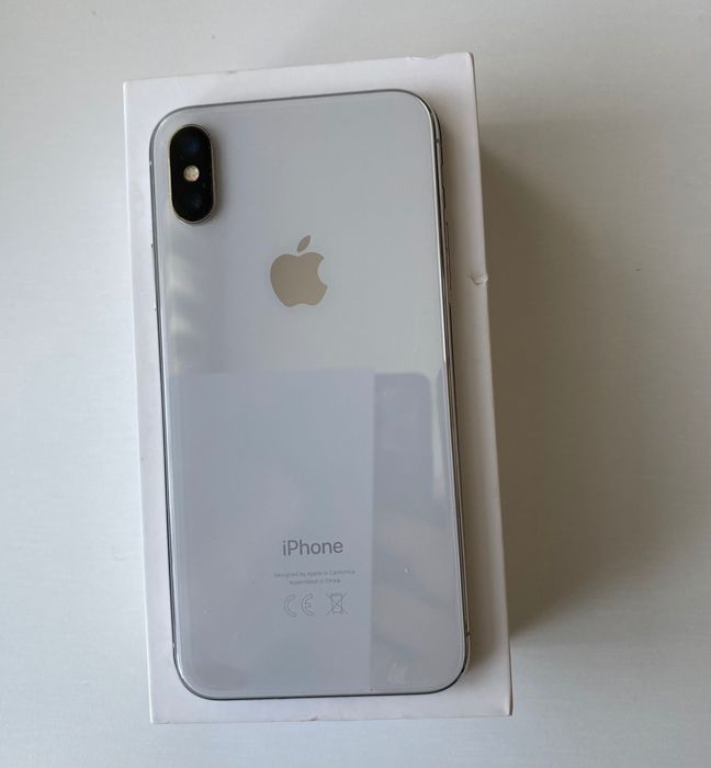 iPhone X Silver 64GB отличен цял комплект