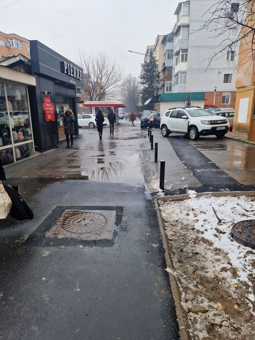 Spatiu comercial pe aleea de la piata mica spre stomatologie