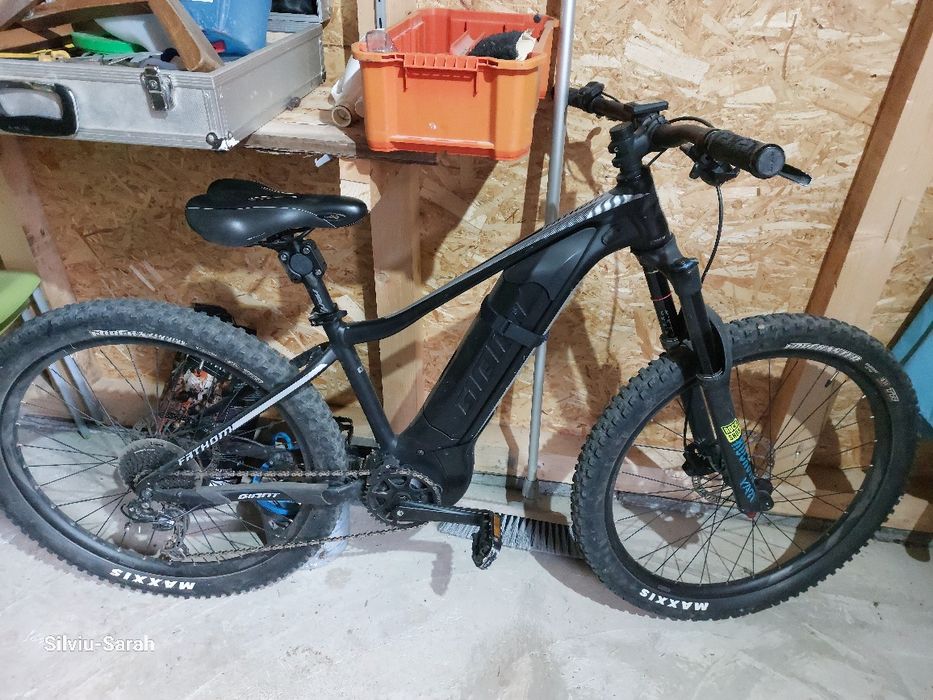 Bicicleta electrica de vânzare Giant
