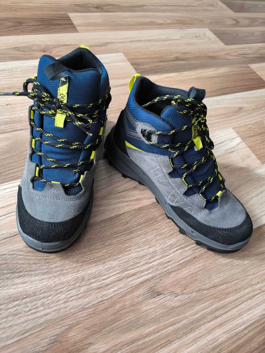 Bocanci impermeabili drumeție Quechua, mărime 36