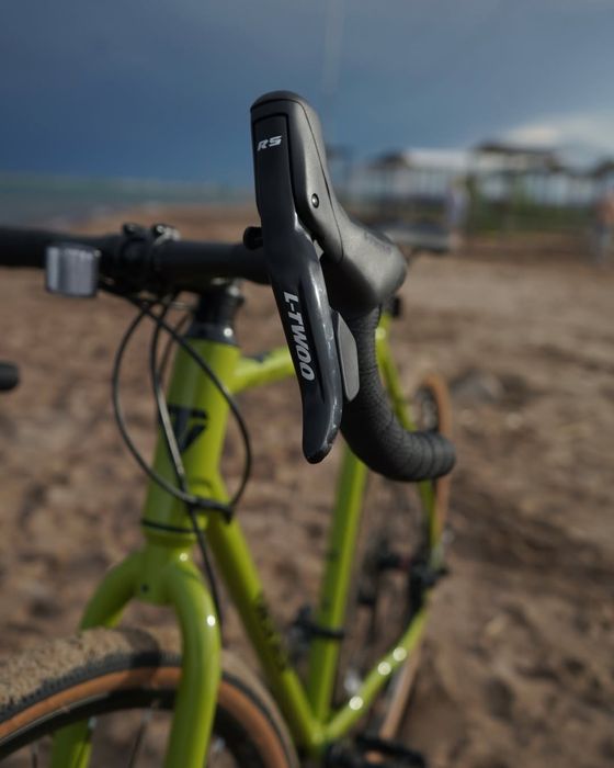 Шоссейный, гравыйный велосипед