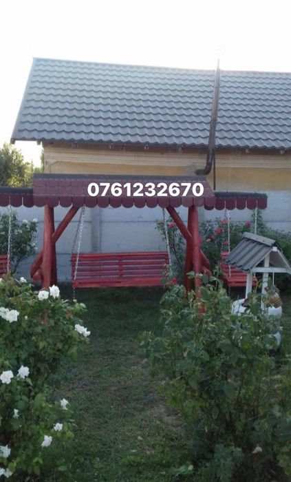 Balansoare si mese din bile